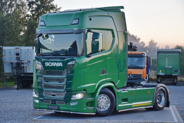 scania