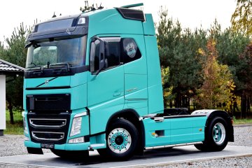 Alufelgi * Led * Nowe Opony * Klimatyzacja Postojowa * Nawigacja *